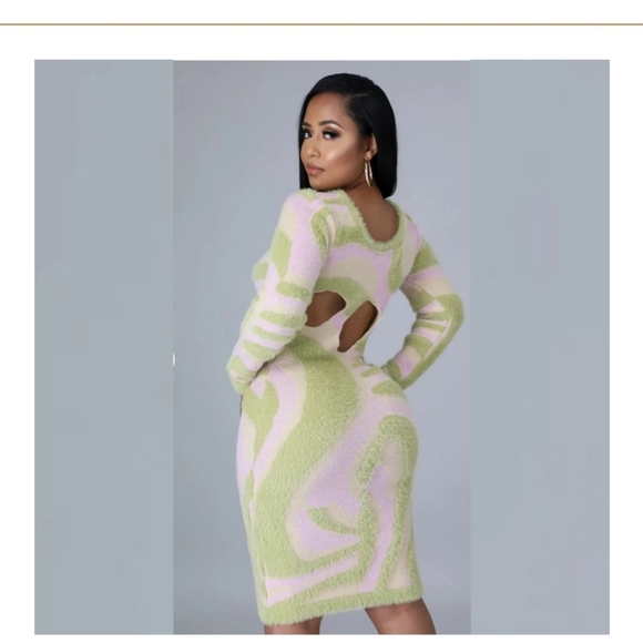 SWEATER DRESS - Picture 2 of 3